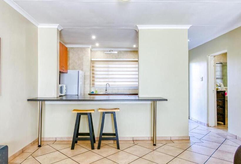 דירת חדר סופריור, Bm Gardens