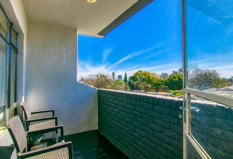 דירת חדר סופריור, Bm Gardens