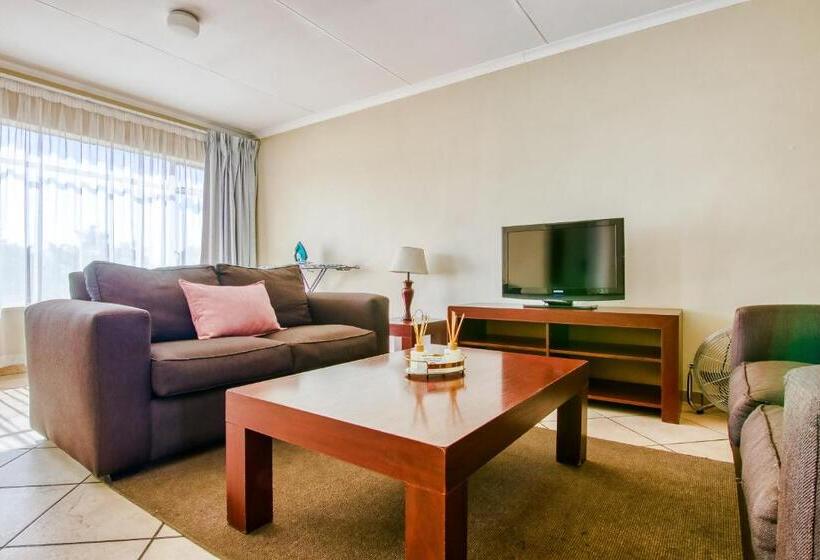 דירת שני חדרים, Bm Gardens