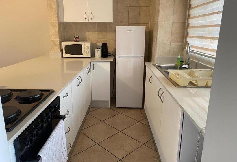 דירת חדר נוף לגינה, Bm Gardens