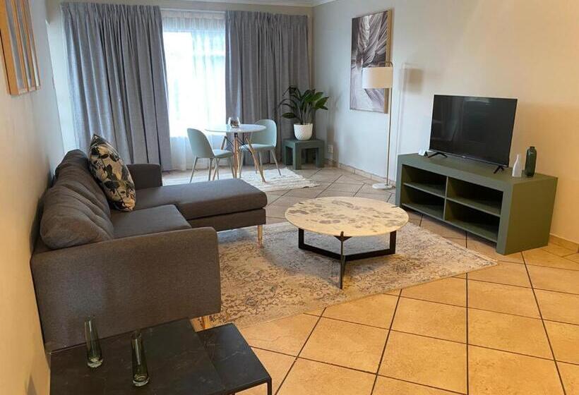 דירת חדר נוף לגינה, Bm Gardens