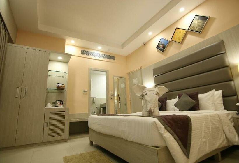 Номер Deluxe, Golden Tulip Salt Lake City Kolkata