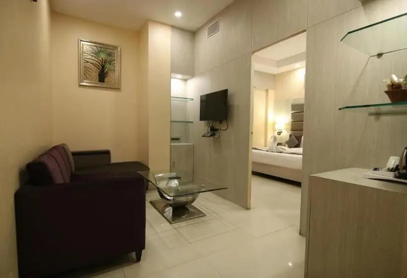 Sviitti, Golden Tulip Salt Lake City Kolkata