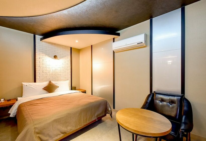 Camera Standard, Cozy Tree Hotel Seomyeon