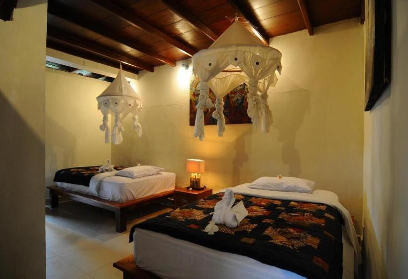 חדר משפחתי, Villa Karma Loka