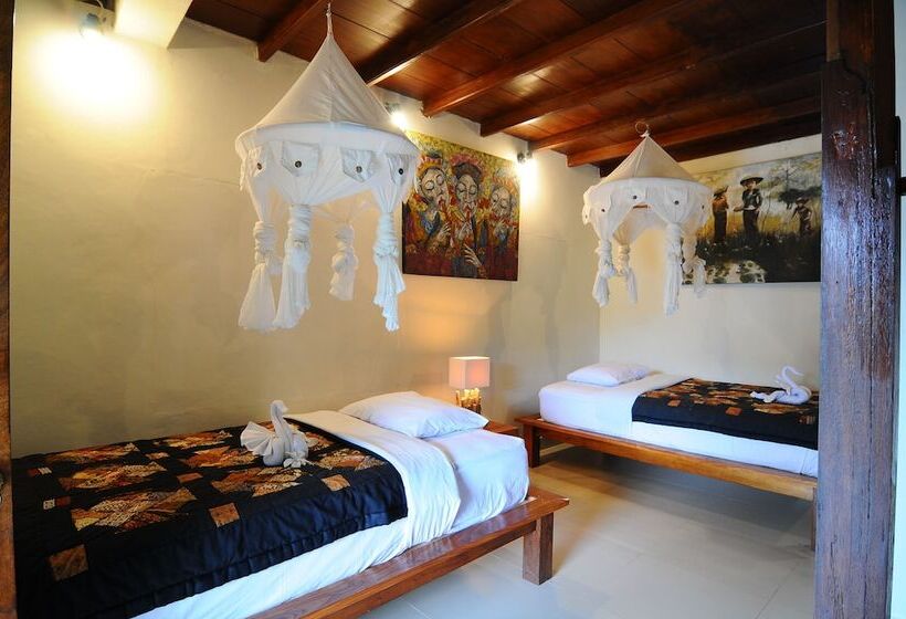 חדר משפחתי, Villa Karma Loka