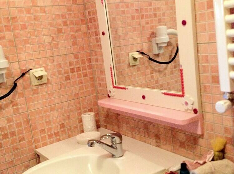 اتاق لوکس با وان آب گرم, Villa Pine Garden