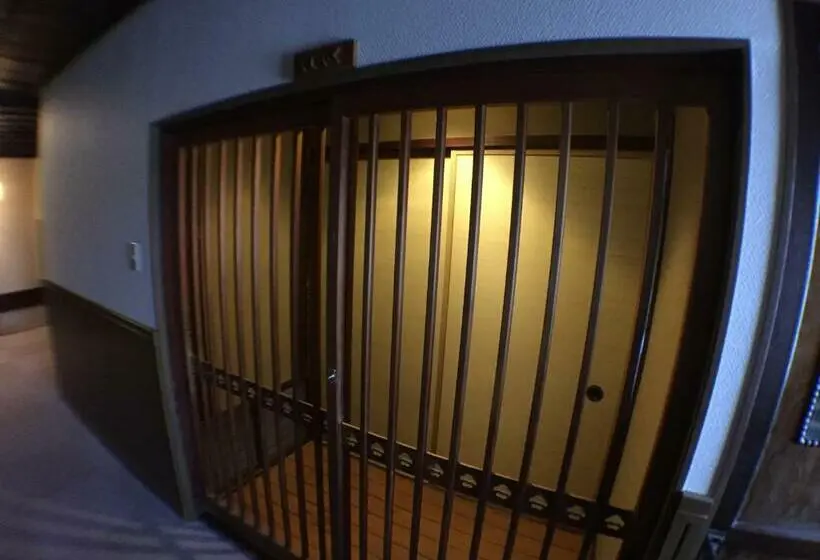 スタンダード４人部屋, Kadokyu Ryokan
