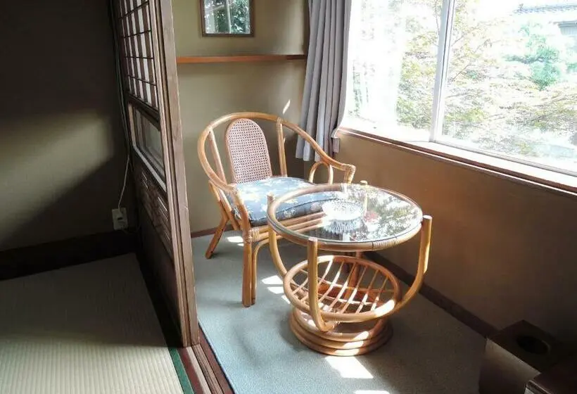 スタンダード４人部屋, Kadokyu Ryokan