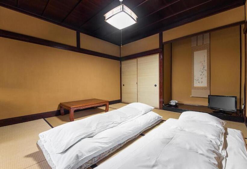 Четырехместный Номер Стандарт, Kadokyu Ryokan