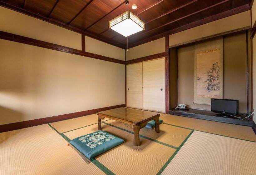 Четырехместный Номер Стандарт, Kadokyu Ryokan