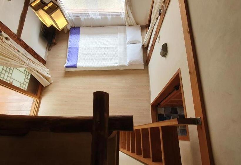 Habitació Triple Estàndard, Greem Guesthouse