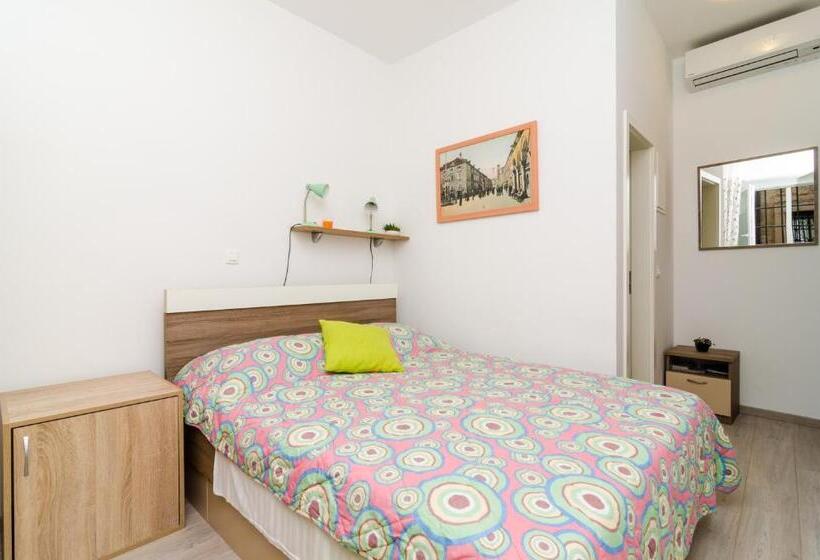 חדר סטנדרט נוף לעיר, Rooms Tezoro