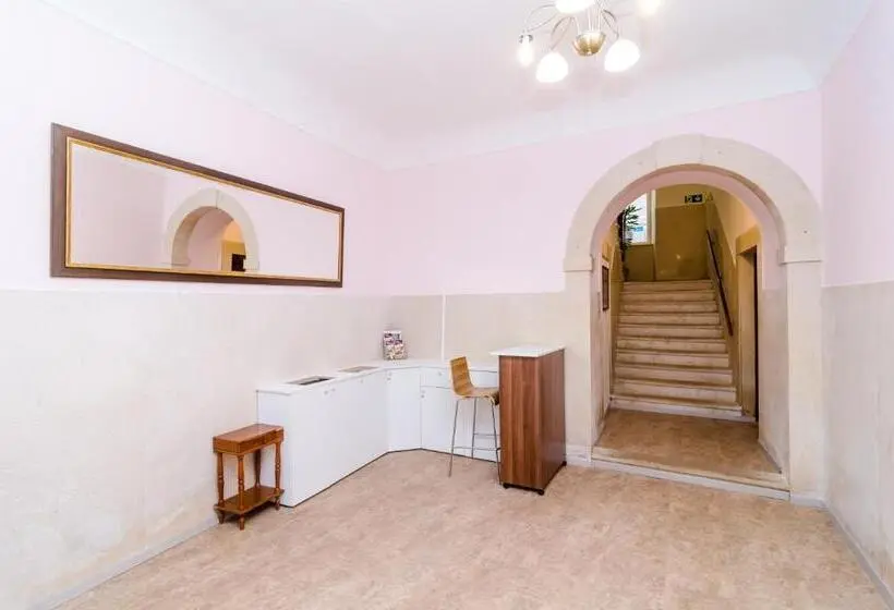 اتاق استاندارد سه نفره, Rooms Tezoro