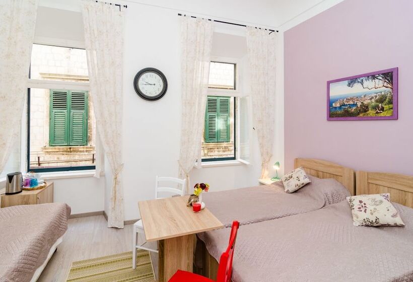 חדר סטנדרט לשלושה, Rooms Tezoro