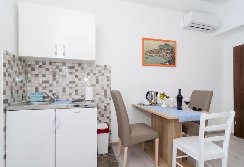 סטודיו דלוקס, Rooms Tezoro