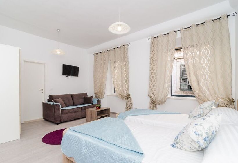 סטודיו דלוקס, Rooms Tezoro