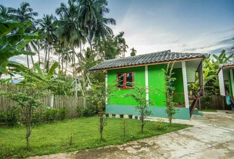 اتاق استاندارد با بالکن, Sarm Mork Guest House