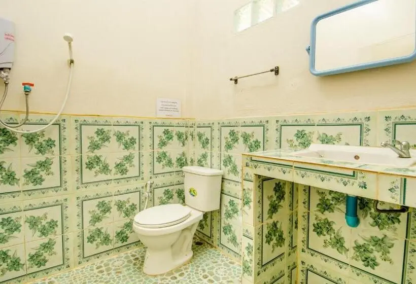 اتاق اکونومی, Sarm Mork Guest House