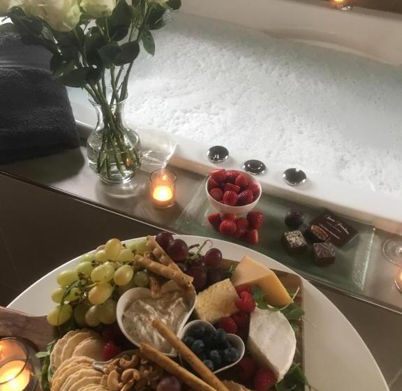 Люкс Кровать Кинг, Spa Suites At Raven