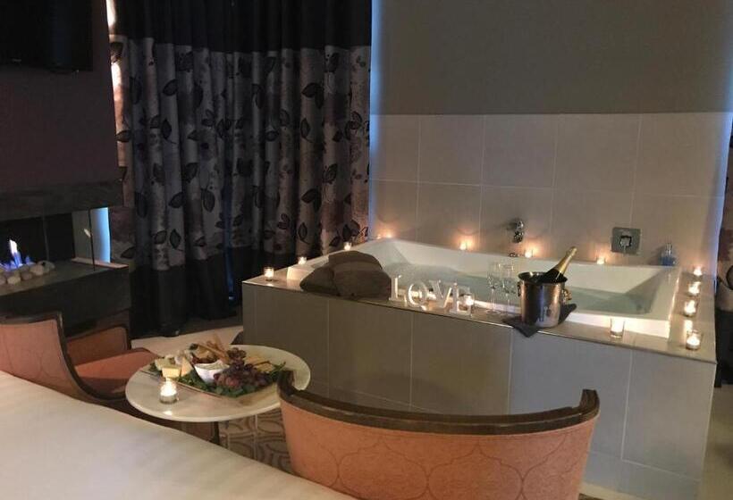 Люкс Кровать Кинг, Spa Suites At Raven