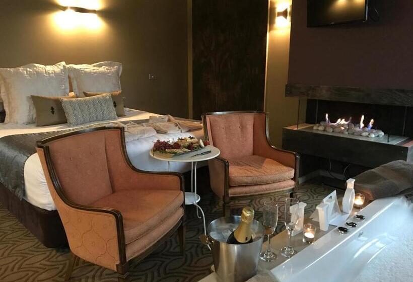 Люкс Кровать Кинг, Spa Suites At Raven