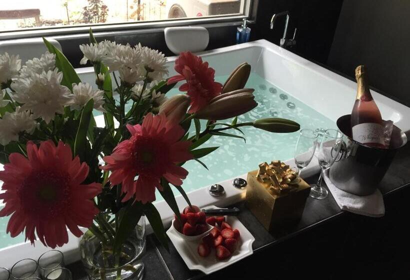 Люкс Кровать Кинг, Spa Suites At Raven