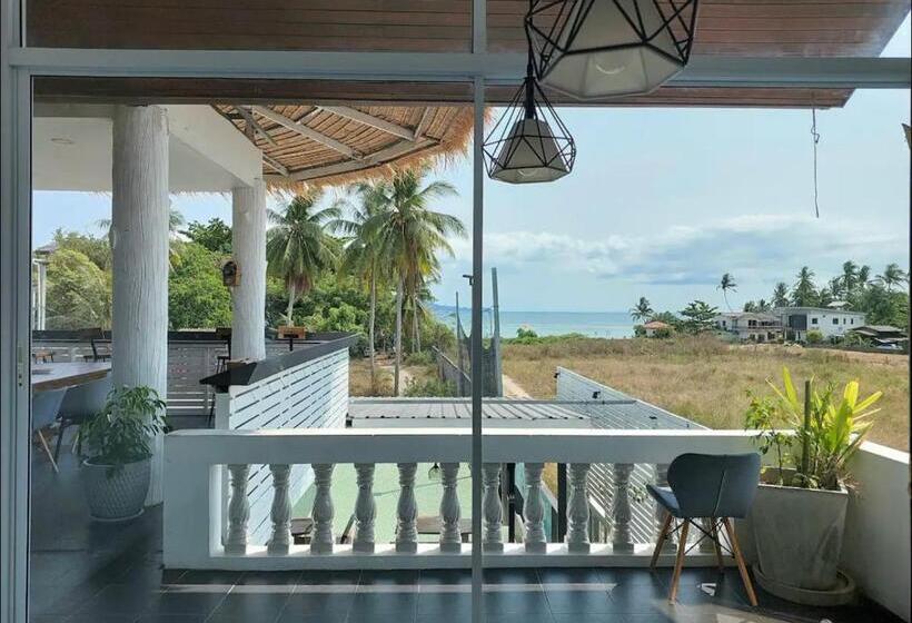 Pokój Deluxe Widok Morze z Balkonem, Phangan Arena Hostel