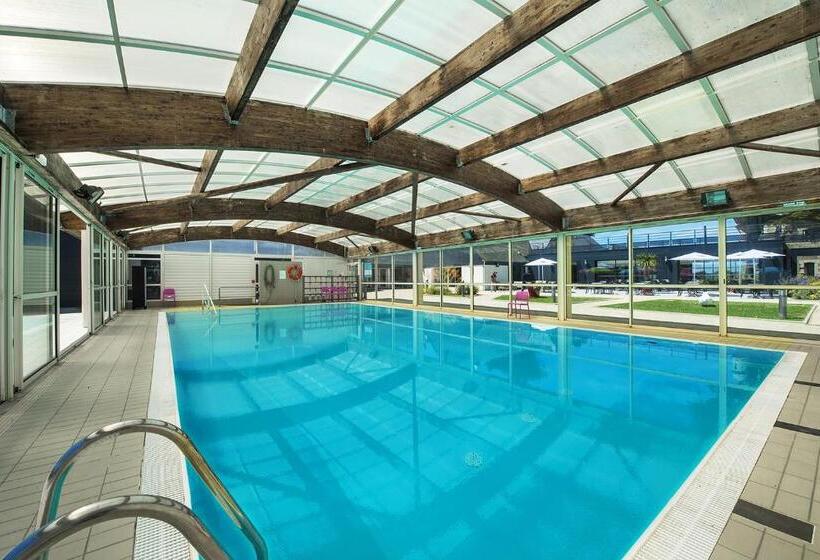 غرفة عائلية مطلّة علي الحديقة, Domaine De Port Aux Rocs