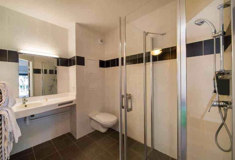 غرفة عائلية مطلّة علي الحديقة, Domaine De Port Aux Rocs