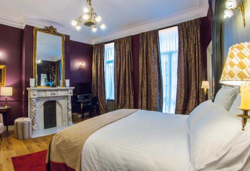 اتاق استاندارد, Louise Sur Cour