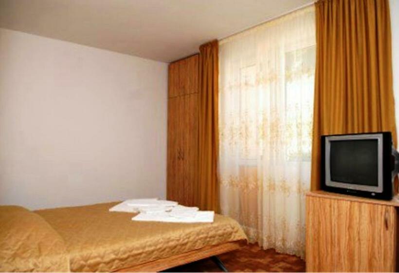 חדר סטנדרט עם מרפסת, Blyan Family