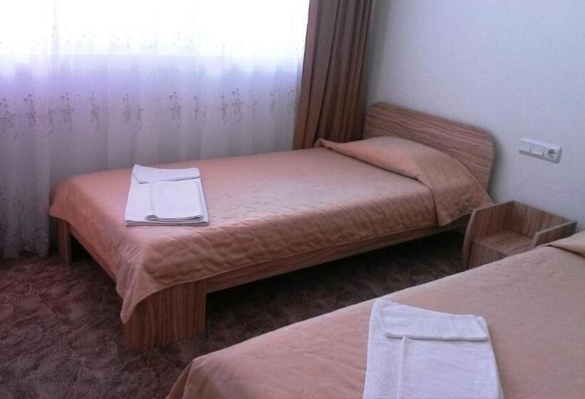 חדר סטנדרט עם מרפסת, Blyan Family