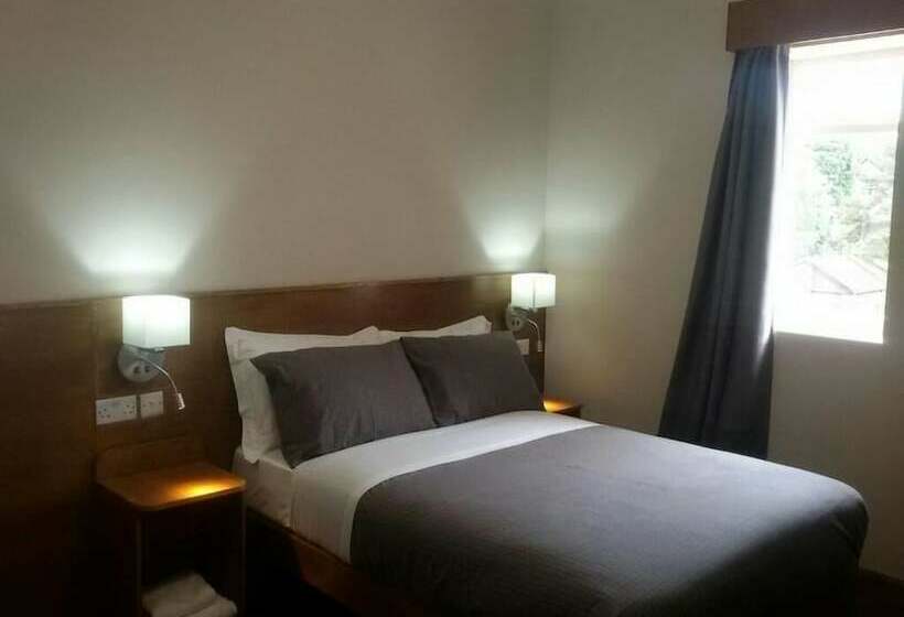 スタンダードルーム, Crosshill House