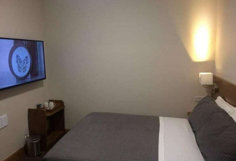 スタンダードルーム, Crosshill House