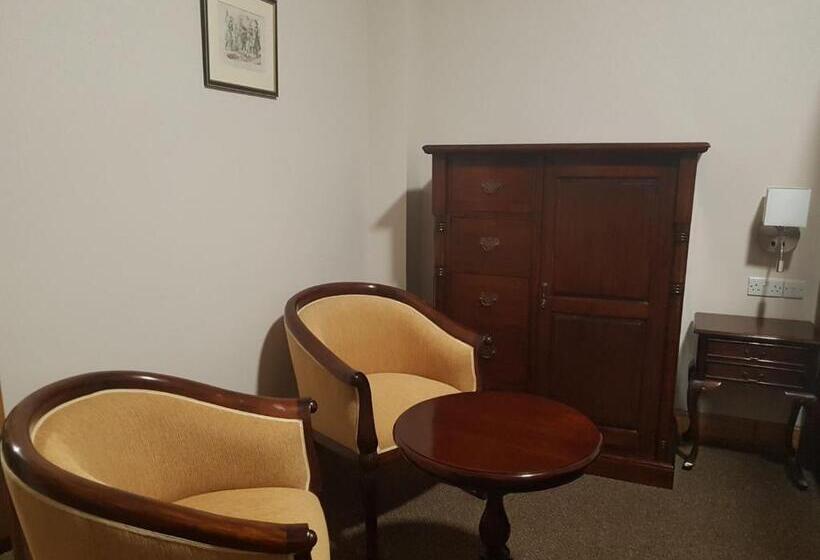 スーペリアールーム, Crosshill House