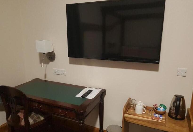 スーペリアールーム, Crosshill House