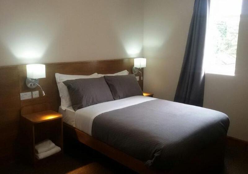 デラックスルーム, Crosshill House