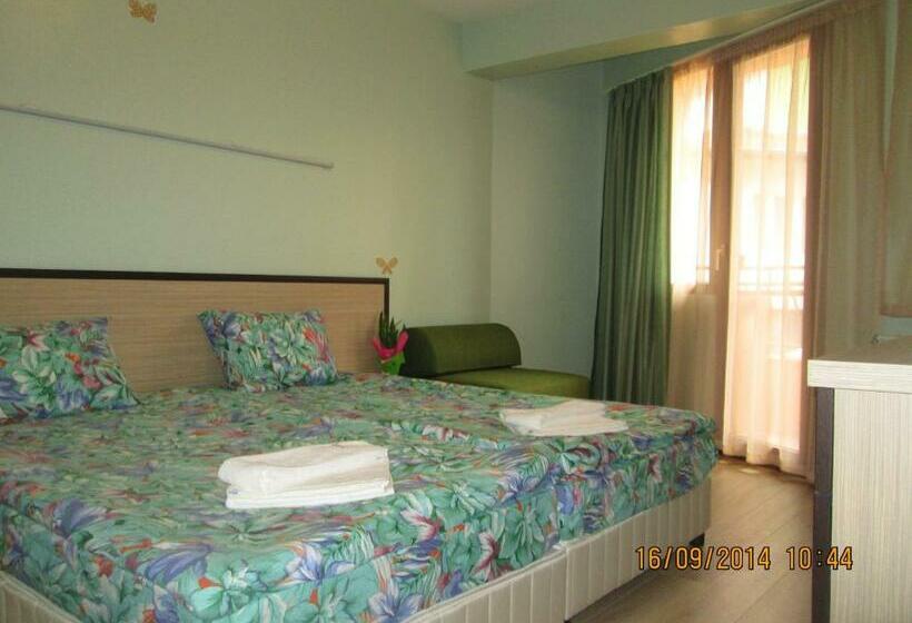 اتاق استاندارد با بالکن, Family Hotel Emaly Green