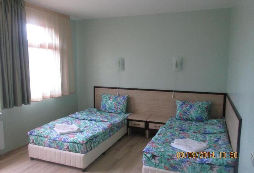 اتاق استاندارد, Family Hotel Emaly Green