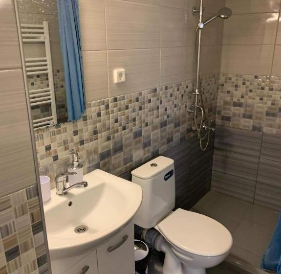 إستوديو قياسى, Pirina Club