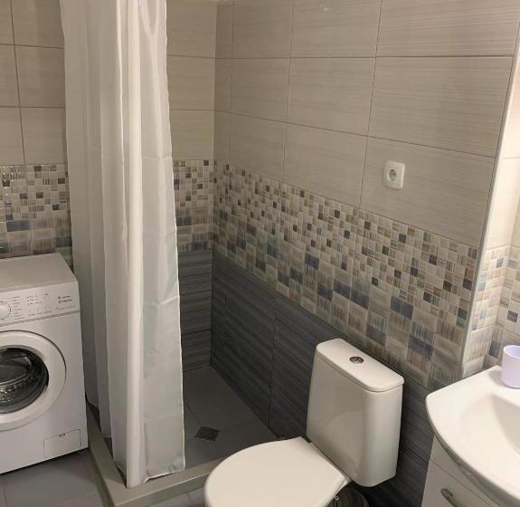 إستوديو قياسى, Pirina Club