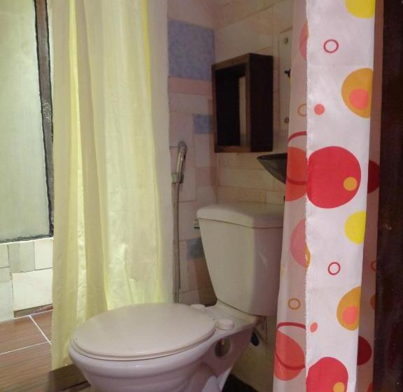 اتاق استاندارد سه نفره, Orange Mangrove Pension House