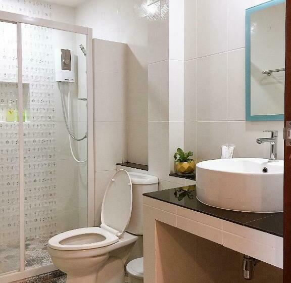 家庭间, Chor Chang House