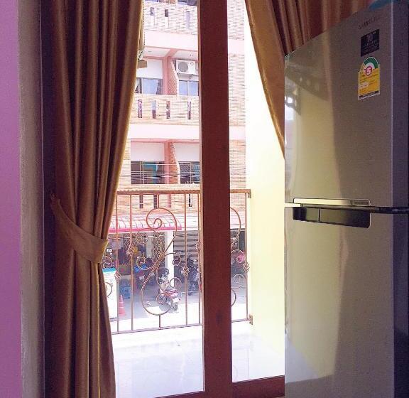 Семейный Номер, Chor Chang House