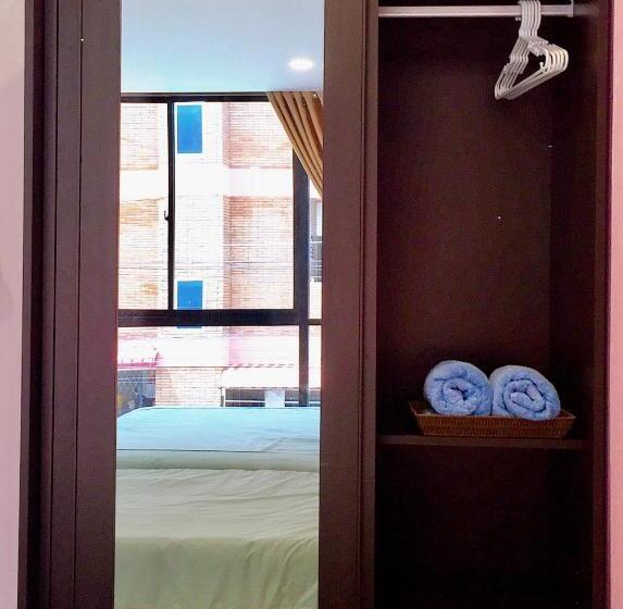 家庭间, Chor Chang House