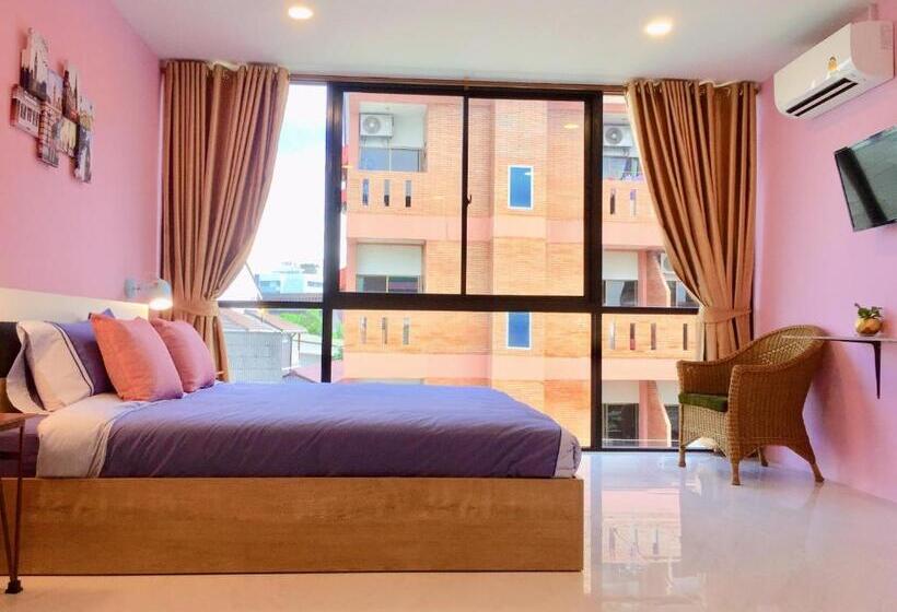 带大床的高级房间, Chor Chang House