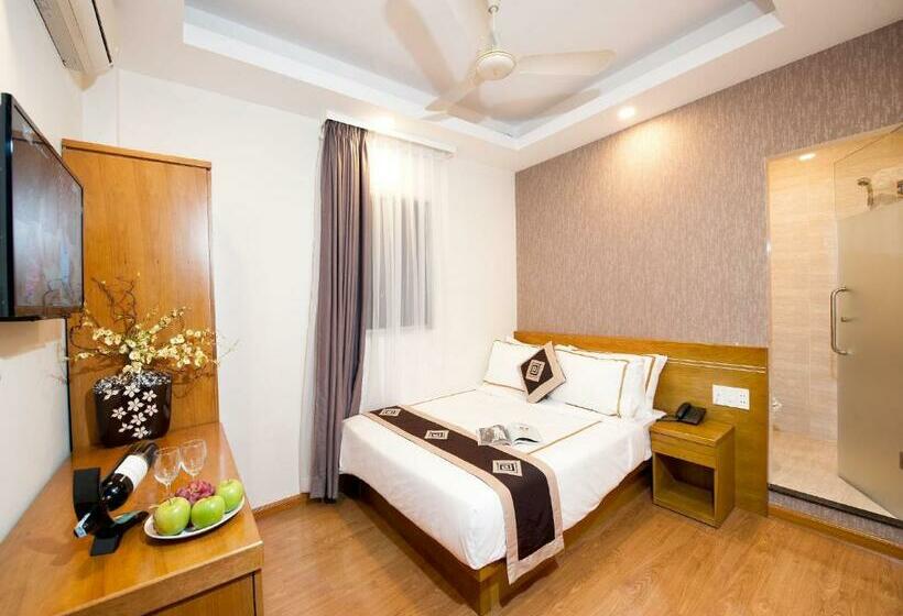 اتاق سوپریور, Lan Anh