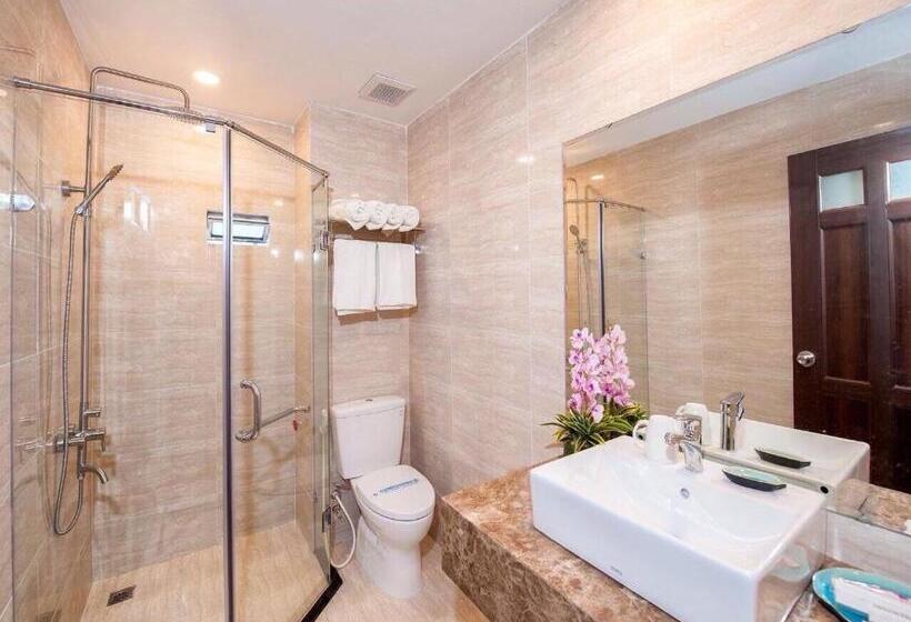 اتاق استاندارد, Lan Anh