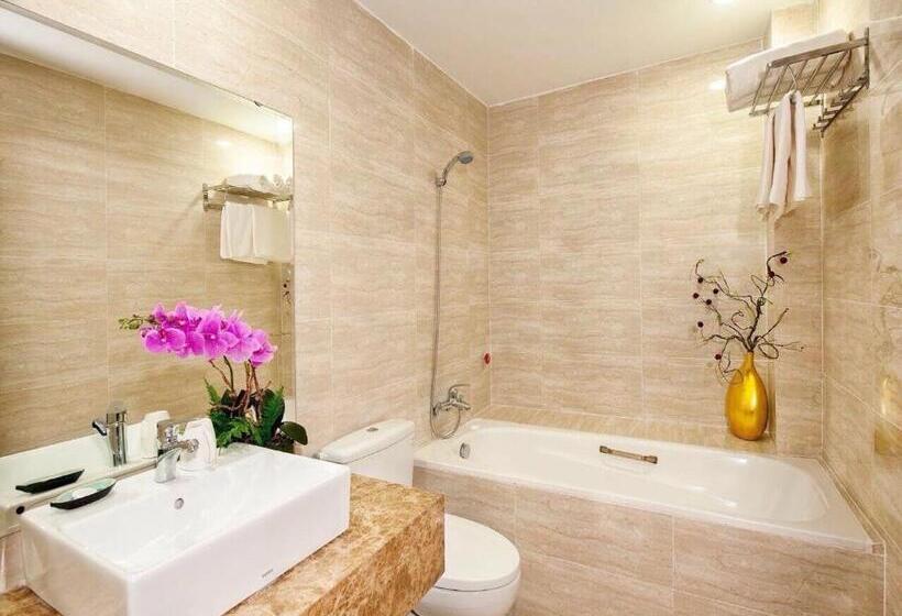 اتاق استاندارد, Lan Anh